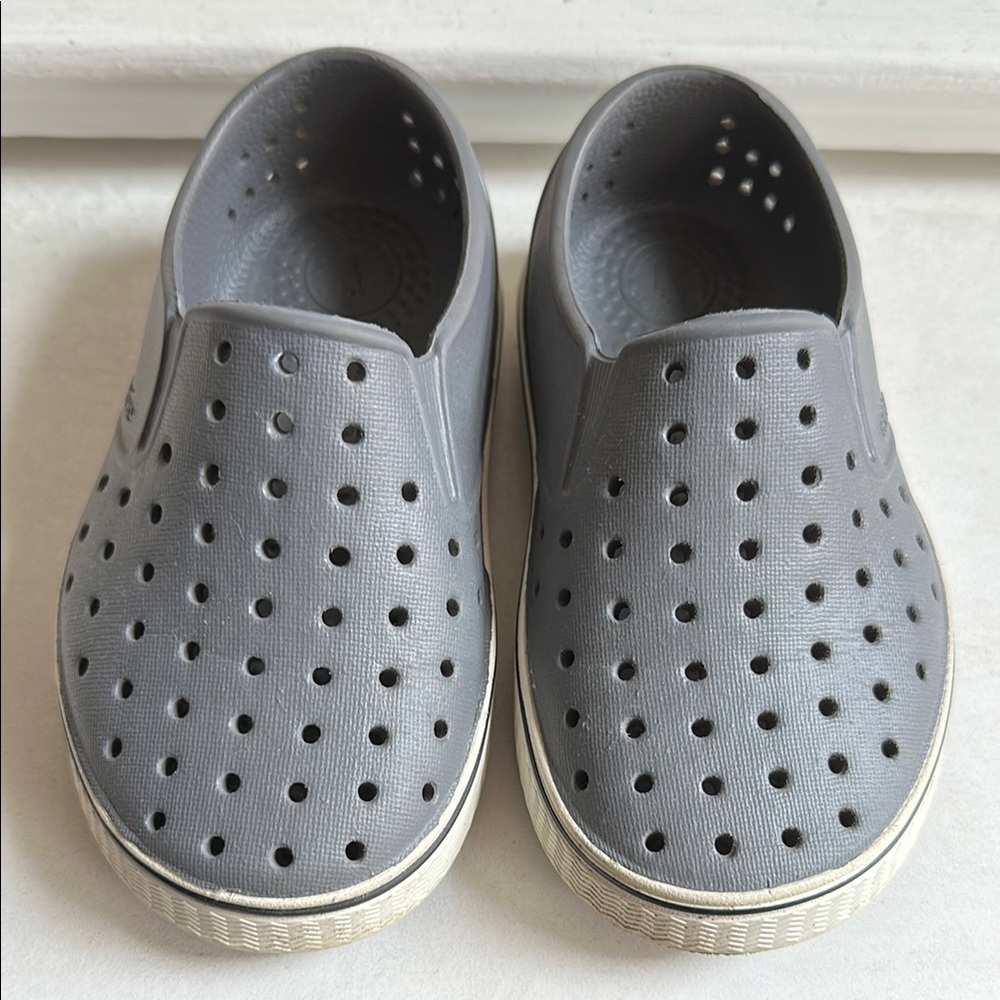 Native Shoes Gray Water Shoes with Ventilation